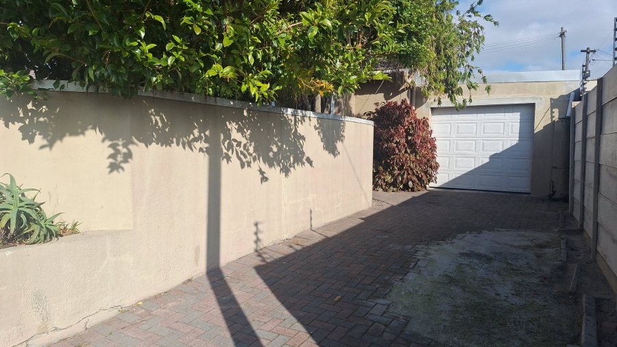 5 Bedroom Property for Sale in Retreat Western Cape